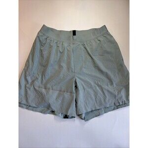 Lululemon Men’s Sea foam Green Lined Shorts Size Medium